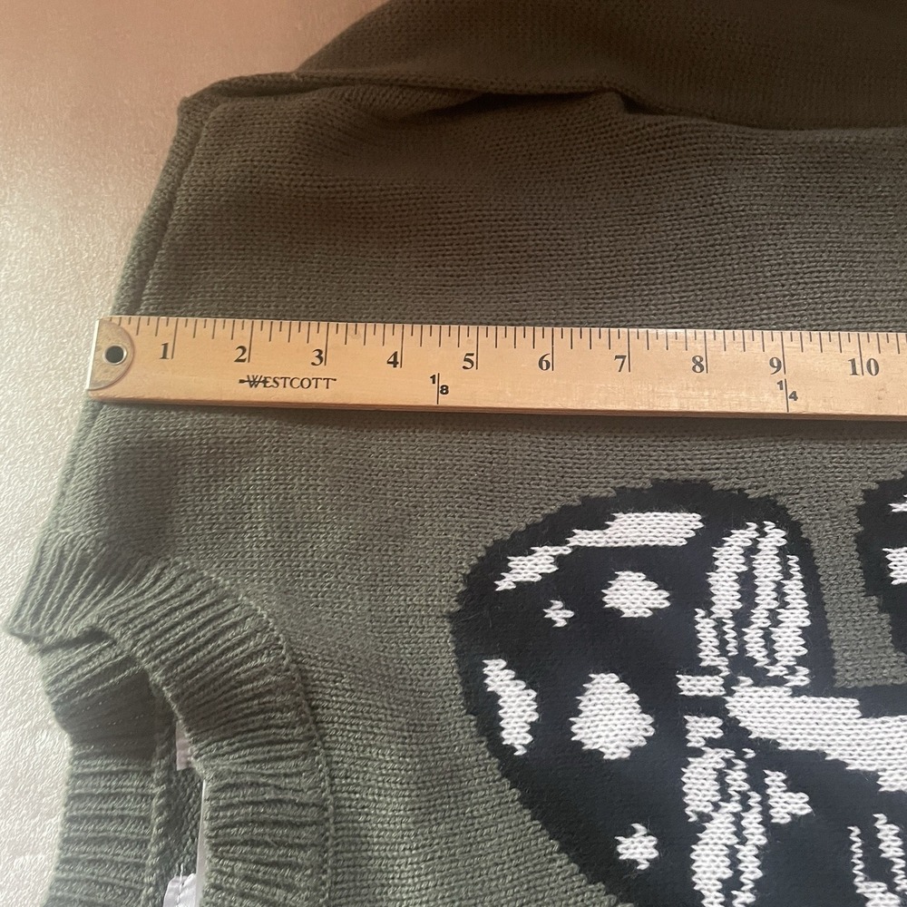 No Boundaries Distressed Cropped Sweater Women S Green Mushroom Graphic Grunge - Picture 8 of 11